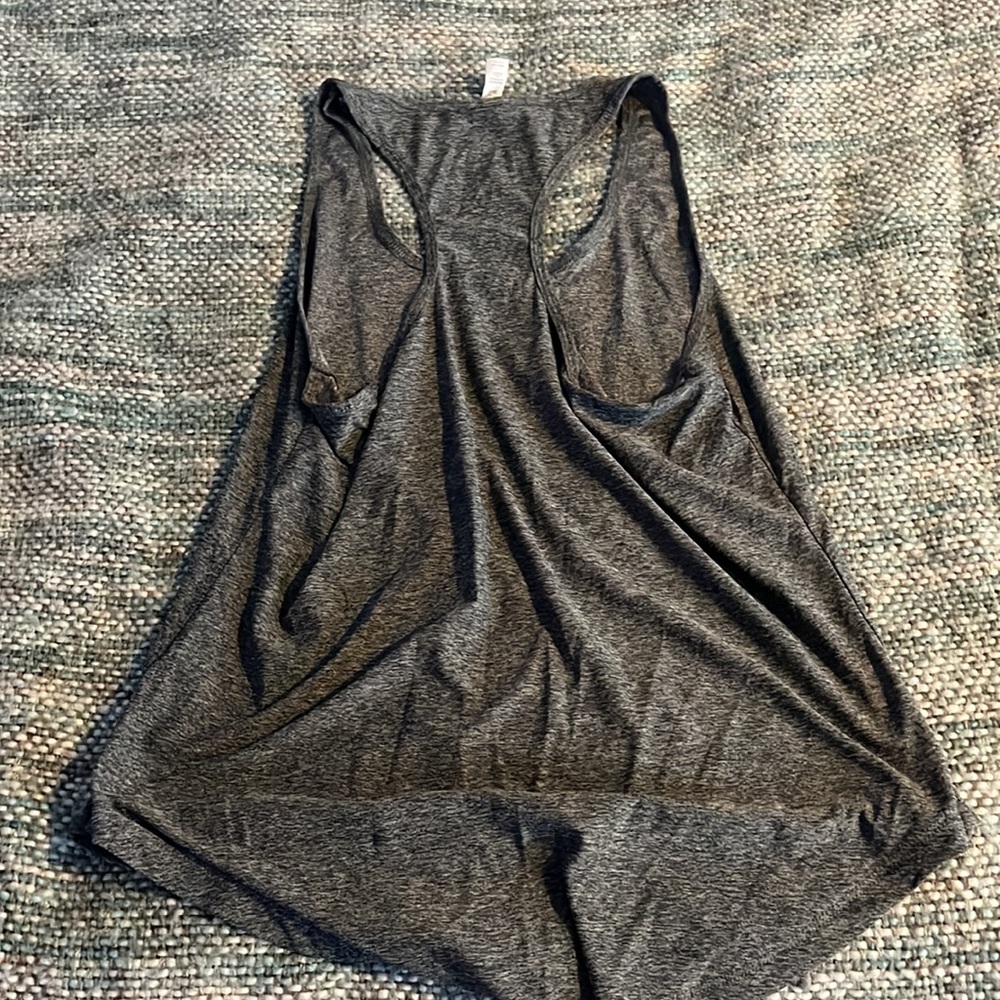 workout tank - Picture 4 of 4